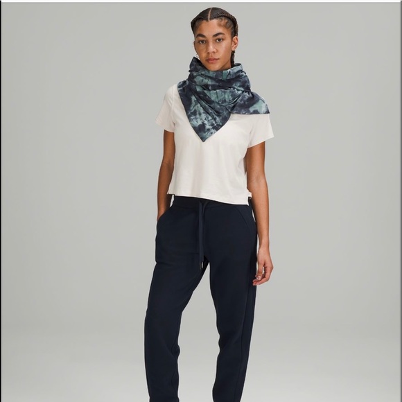 Lululemon snap scarf OS - Picture 5 of 5